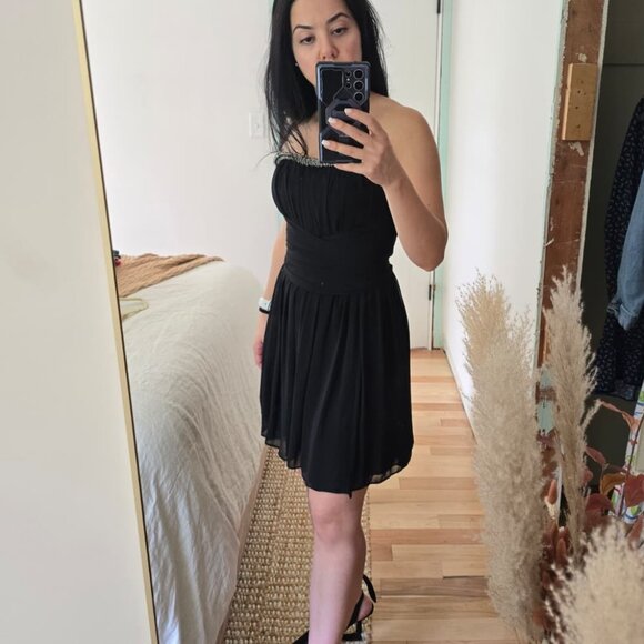 Black cocktail mini dress with wrap - Picture 2 of 5